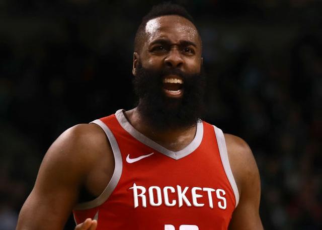 lol视频攻略-包含转会期波士顿凯尔特人调整名单以备德甲；造点机会环节打磨；信心回归；资深球员宣示担当的词条